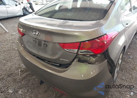 2013 Hyundai Elantra Limited z USA, uszkodzony, nr VIN 5NPDH4AE9DH220421